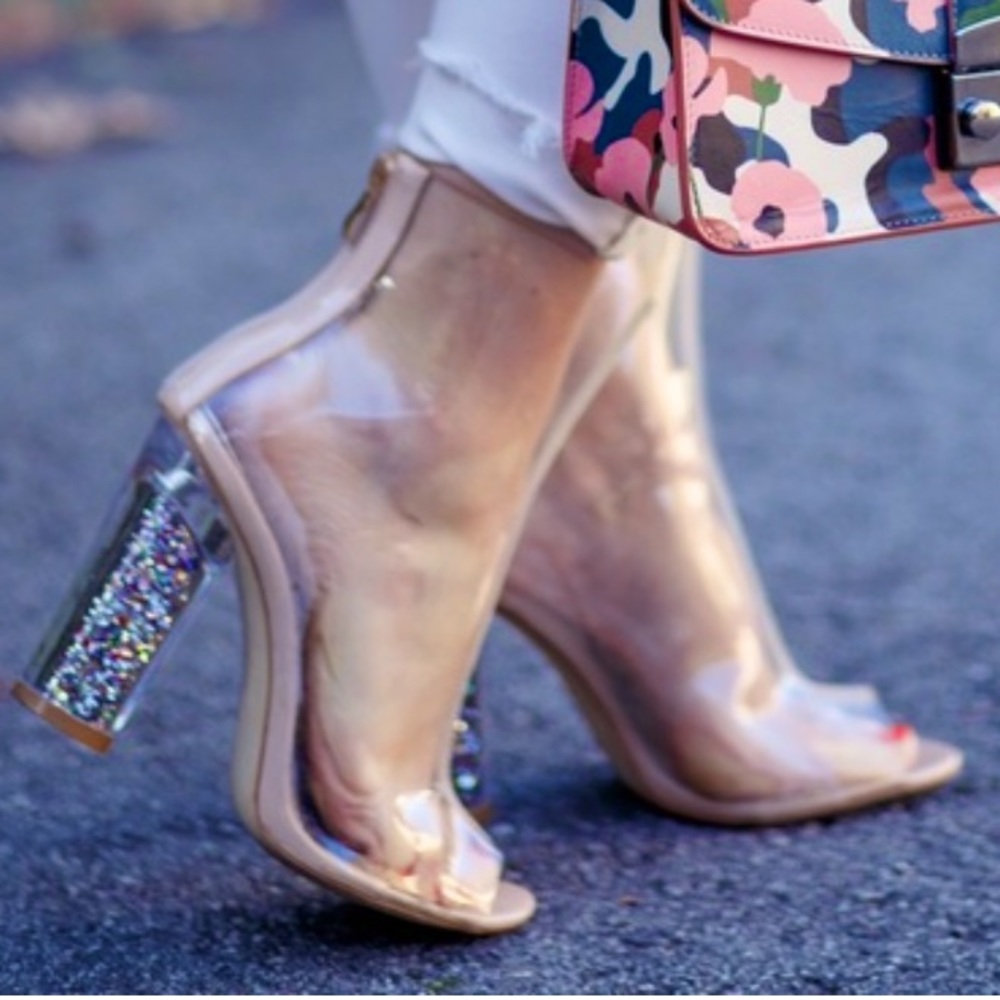 ✨NIB PUBLIC DESIRE CLEAR heel BOOTS